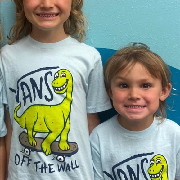 REASONABLE Offers Welcome! 31 to 10,000 Sold on Posh - Picture 5 of 17